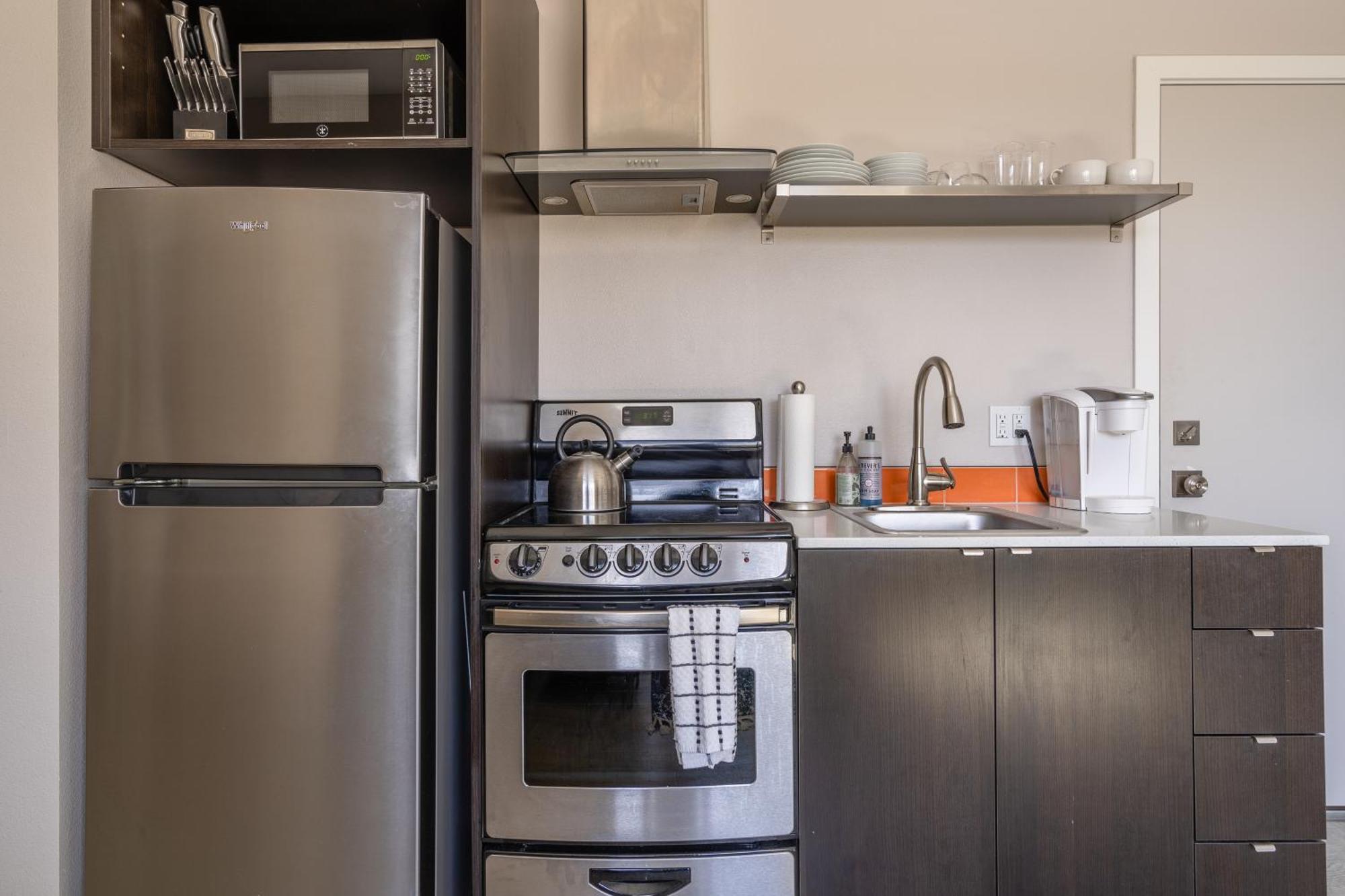 Sunny Studio Apartment - Food Carts, Coffee & Bars 波特蘭 外观 照片