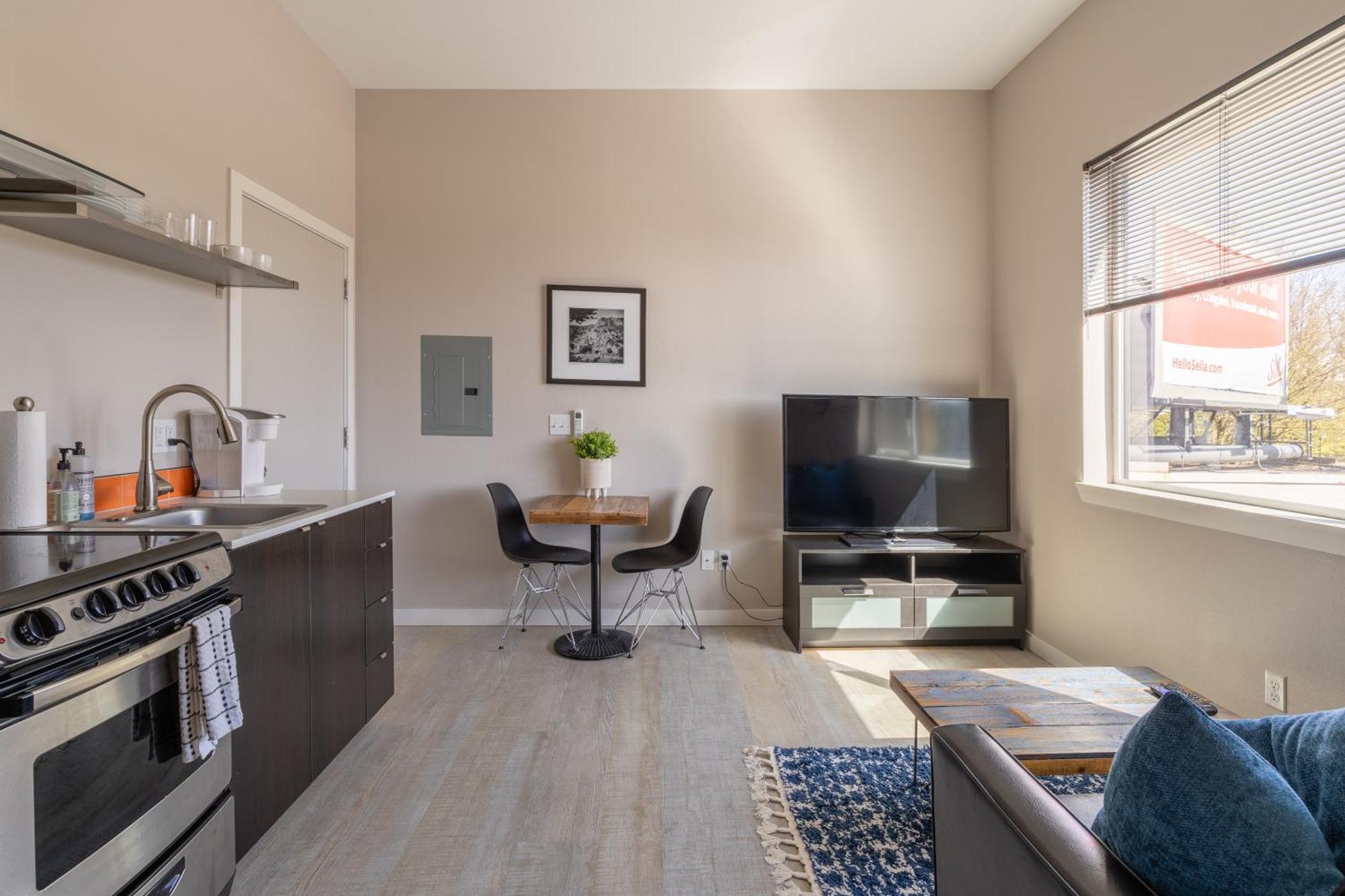 Sunny Studio Apartment - Food Carts, Coffee & Bars 波特蘭 外观 照片